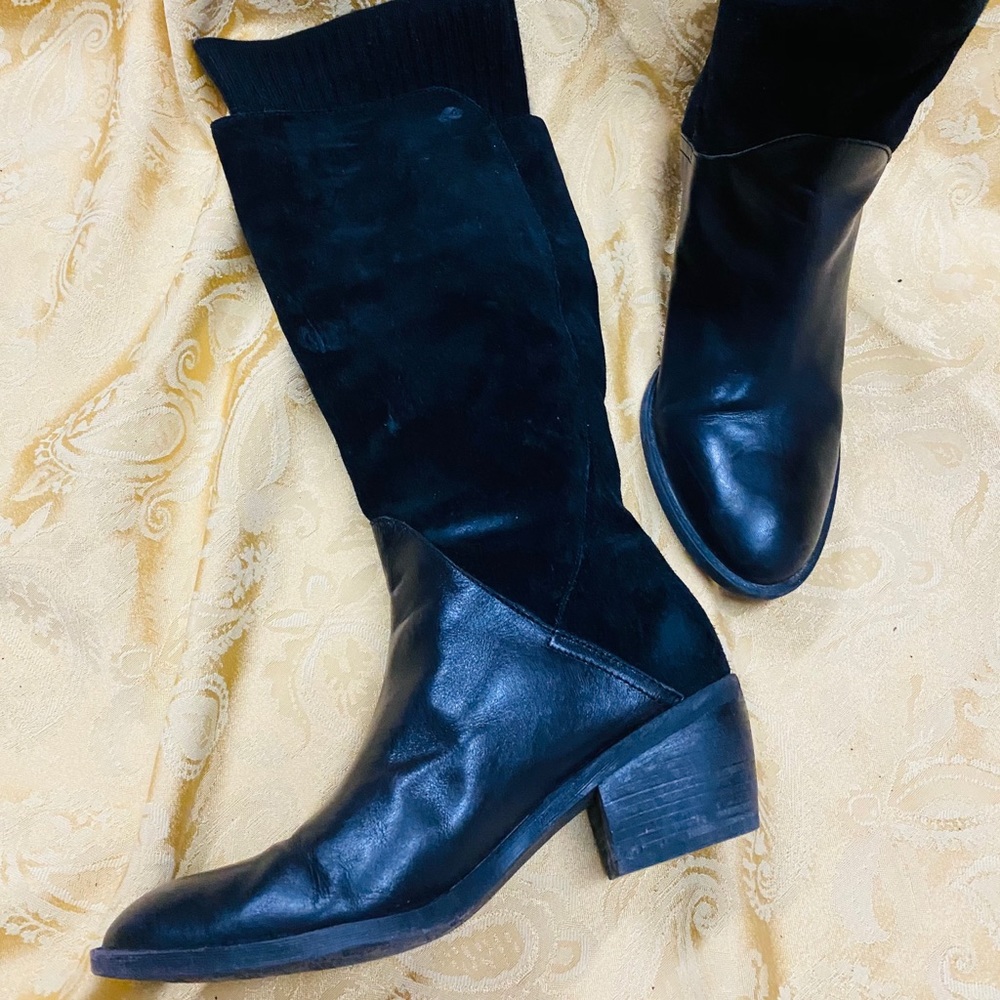 Suede & Leather Franco Sarto size 8 boot.
